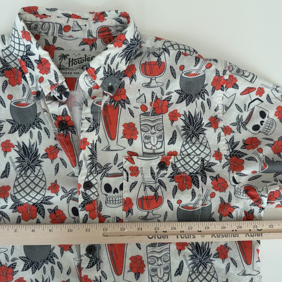 Howler Bros Shirt Mens Medium Tiki Tatsu Ya Skulls Aloha Hawaiian Surf Pineapple - Picture 9 of 10